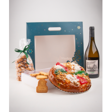 Cabaz de Natal com bebida.