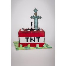 Bolo Minecraft TNT e Espada de Diamante