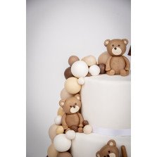 Bolo Ursinho Castanho com Bolinhas