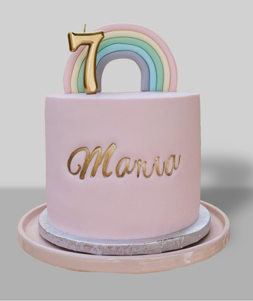 Bolo Cor de Rosa com Arco Íris