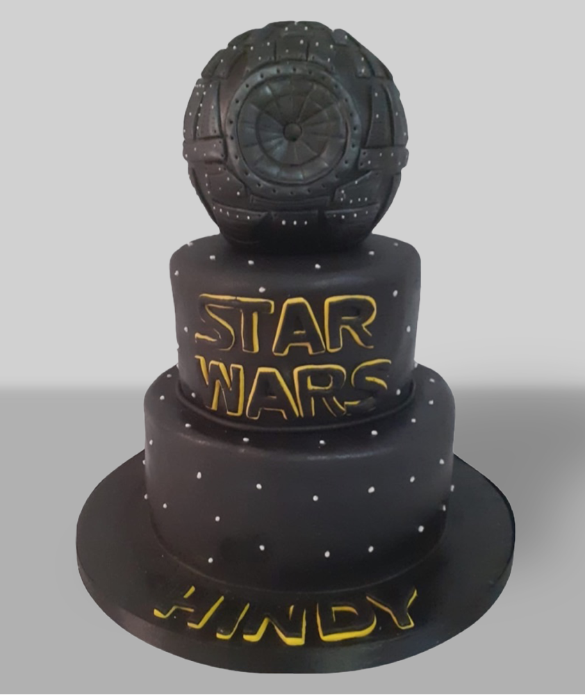Bolo Guerra das Estrelas Preto 3 andares