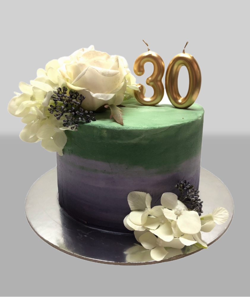 Bolo Verde e Cinza com Flores