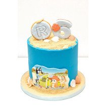 Bolo Azul Bluey na Praia