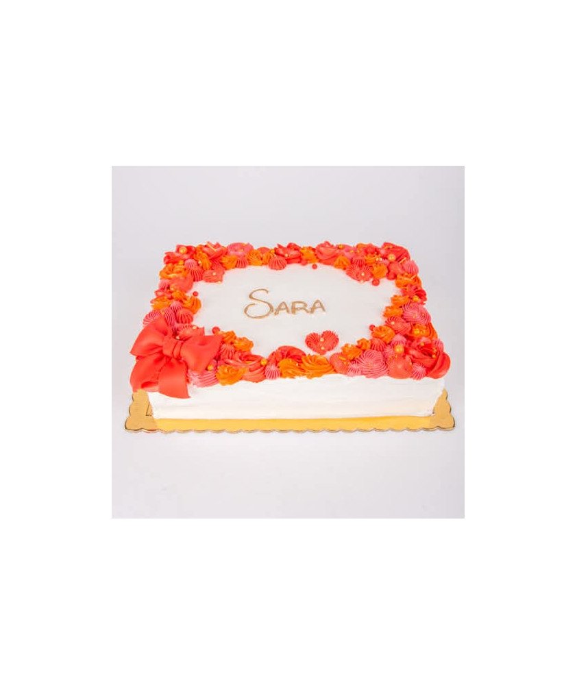 Bolo Retangular Branco e Vermelho com Flores e Laço