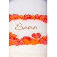 Bolo Retangular Branco e Vermelho com Flores e Laço