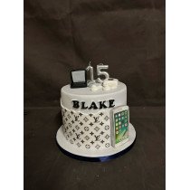 Bolo Branco LV e Apple