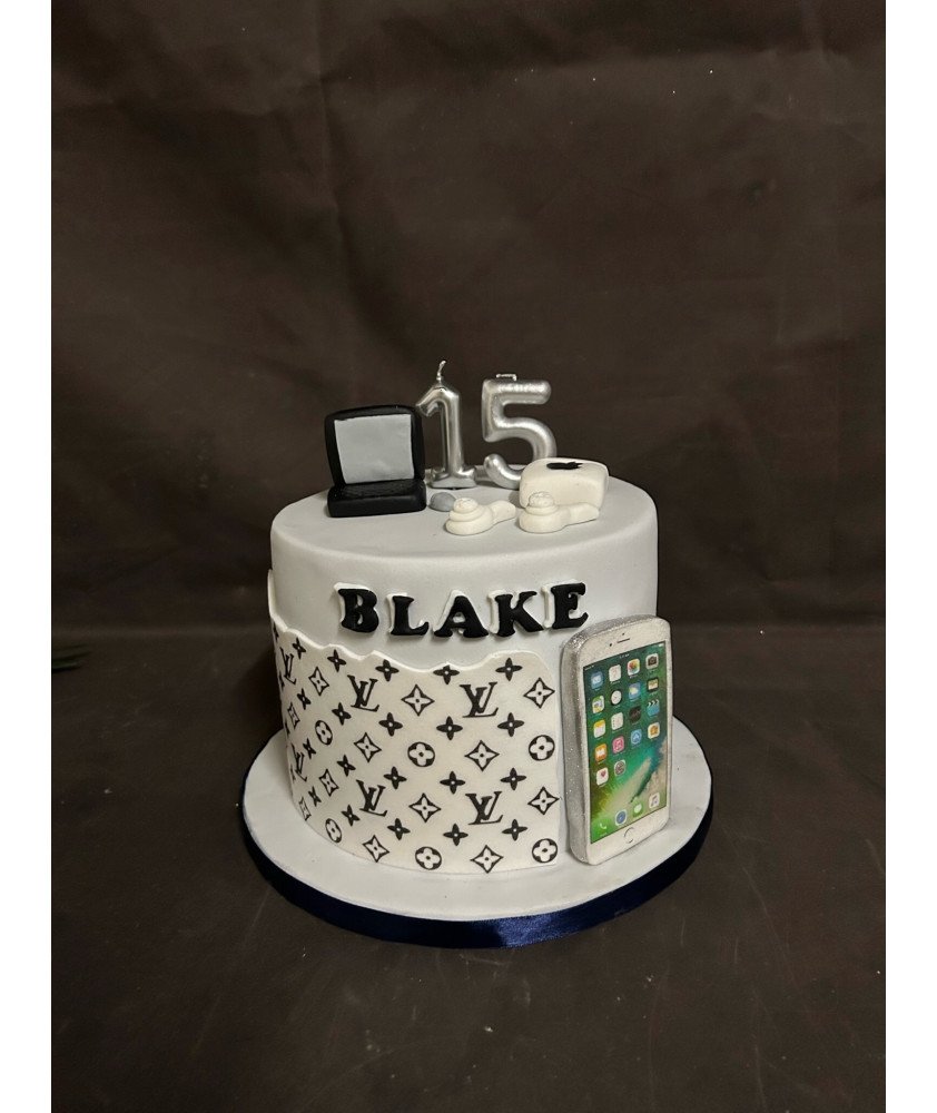 Bolo Branco LV e Apple