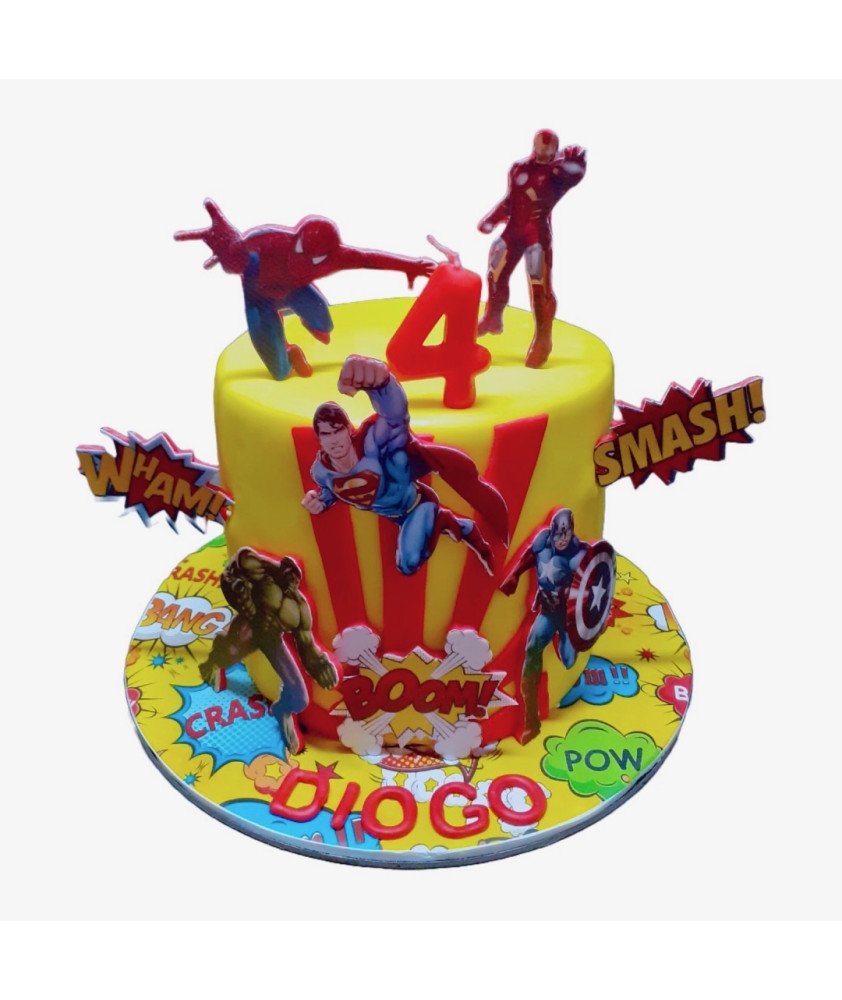Bolo Amarelo Super Heróis