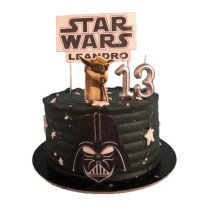 Bolo Preto Guerra das Estrelas