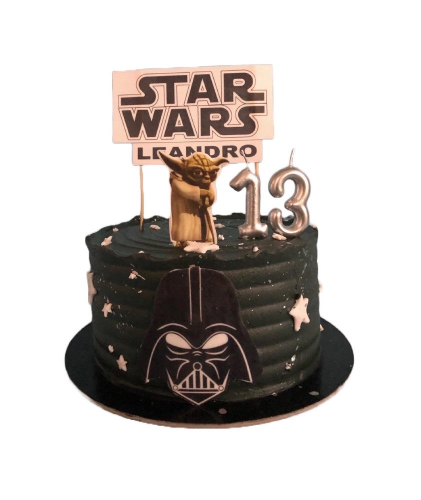 Bolo Preto Guerra das Estrelas