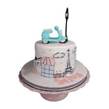 Bolo Rua de Paris com Scooter