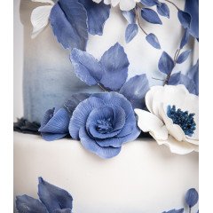 Bolo de Casamento Flores de Açúcar Azul e Branco