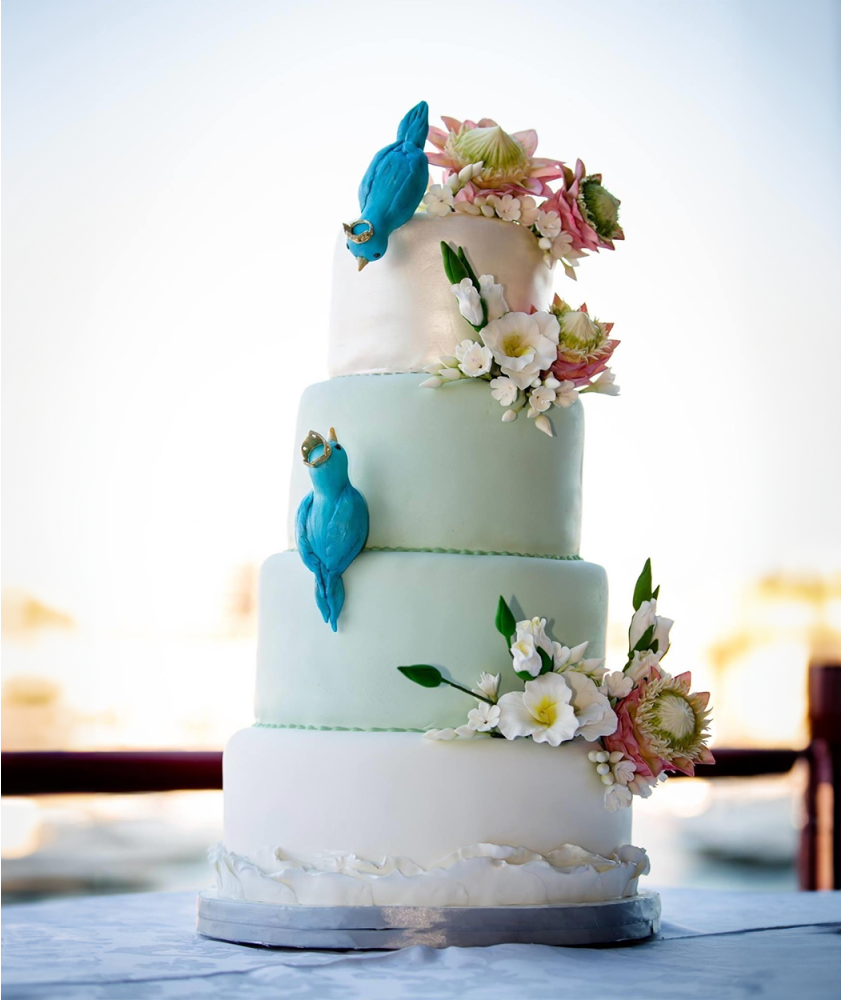 Bolo Casamento Flor Protea e Pássaros Azuis